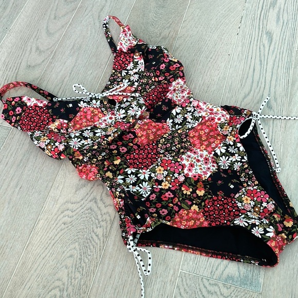 Other - New swimsuit